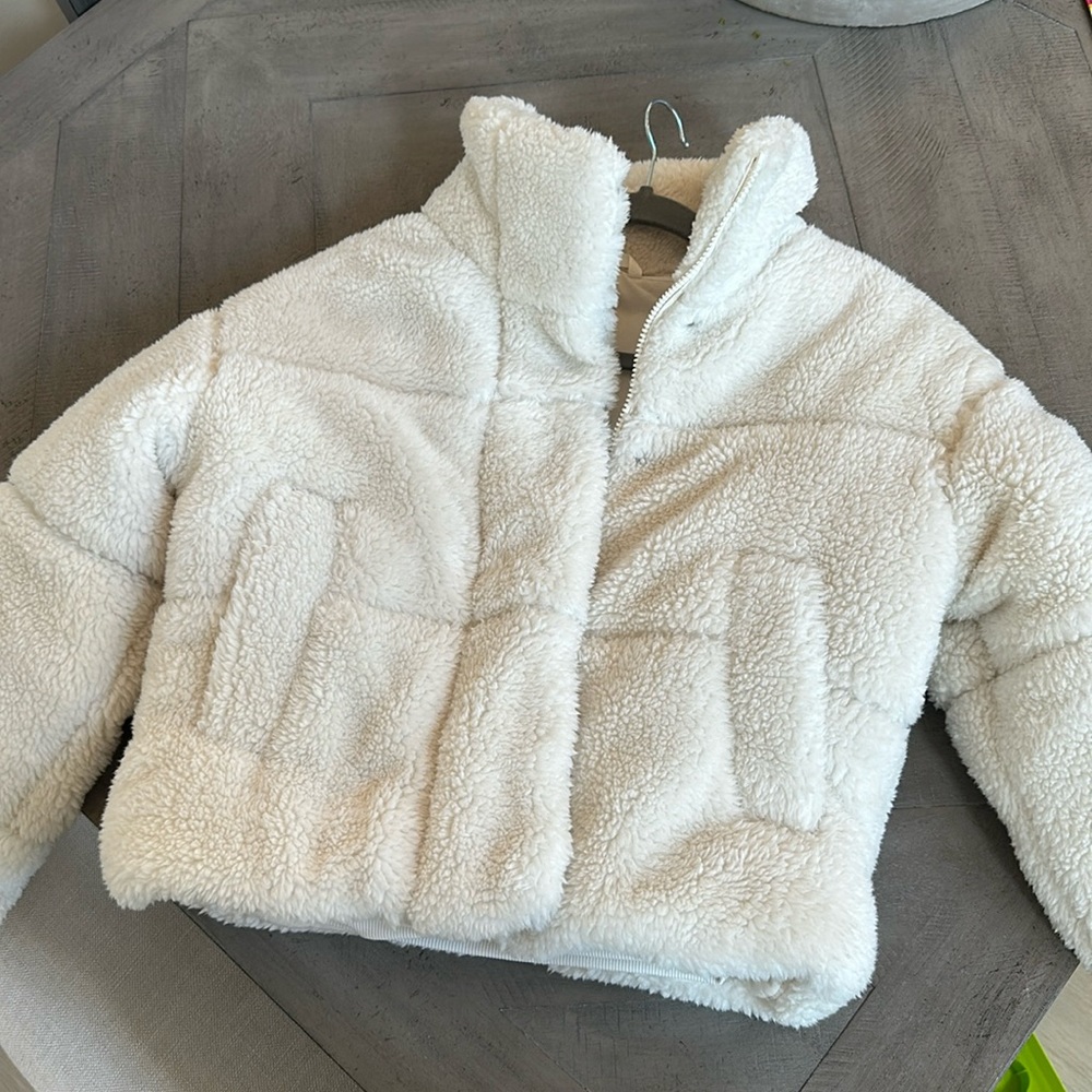 Alo Sherling Puffer